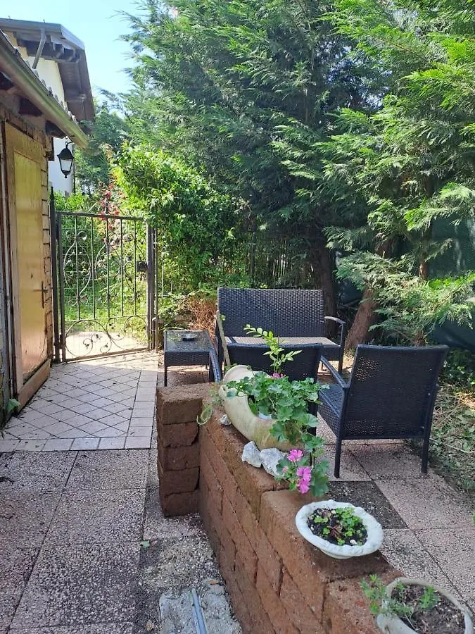Da Nonna Rosa Camera Nera Bed & Breakfast Budrio   Budrio (Bologna)