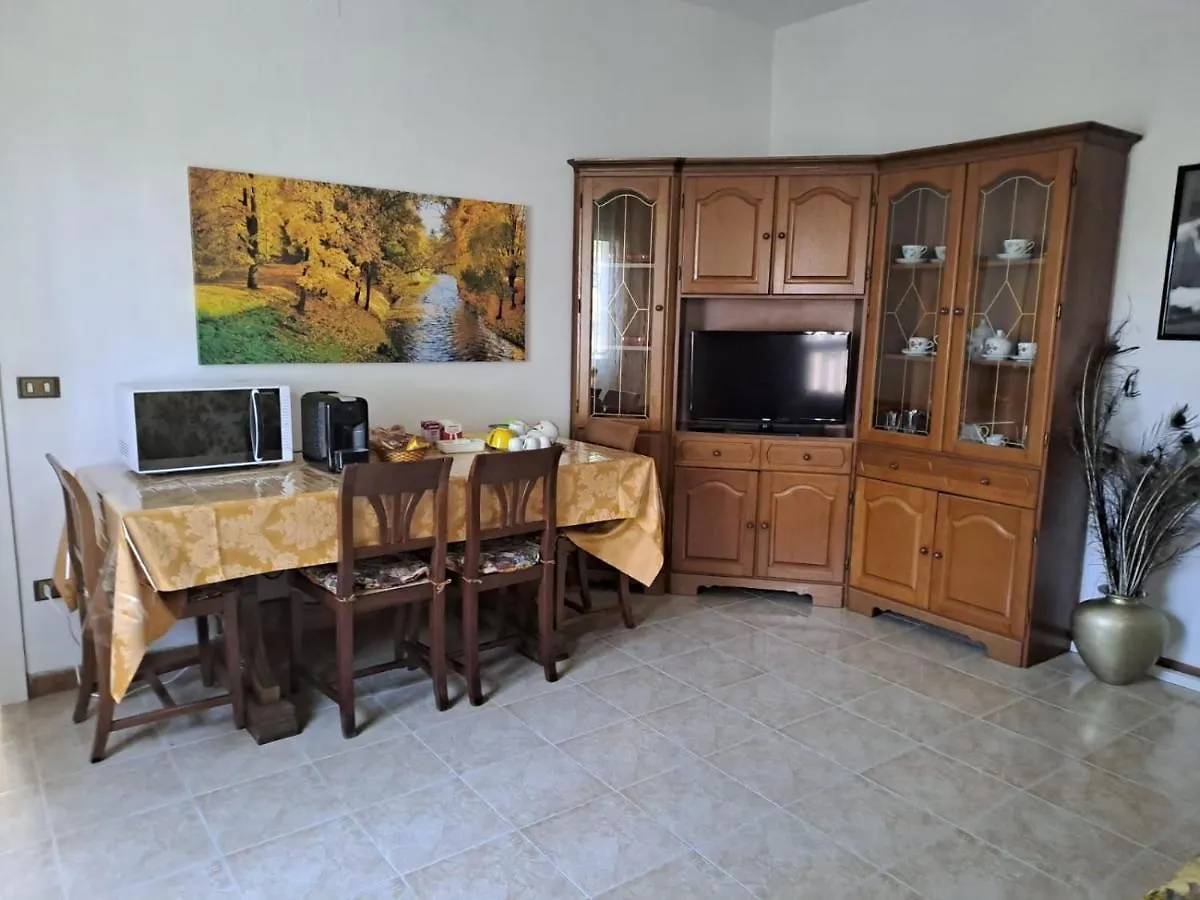 Da Nonna Rosa Camera Nera Bed & Breakfast Budrio  Italy